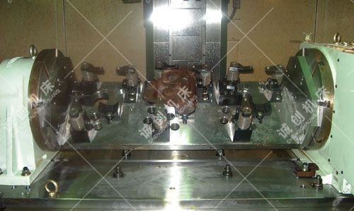 五十鈴下殼體（tǐ）高壓夾具