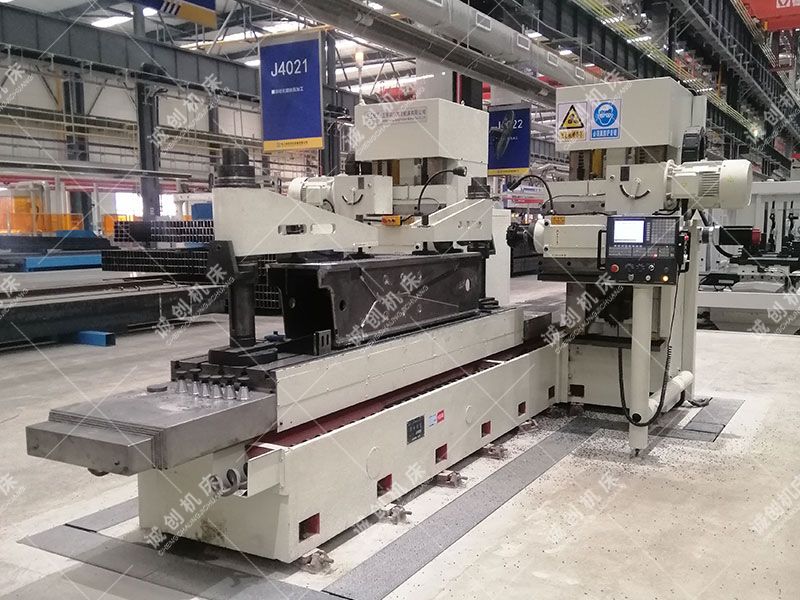 徐工升降車臂雙麵（miàn）鏜銑機（jī）床